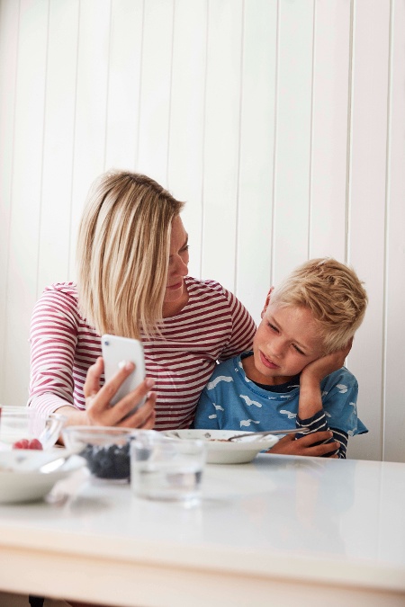 Eyr læge via mobil-1 Eyr læge via mobil-1